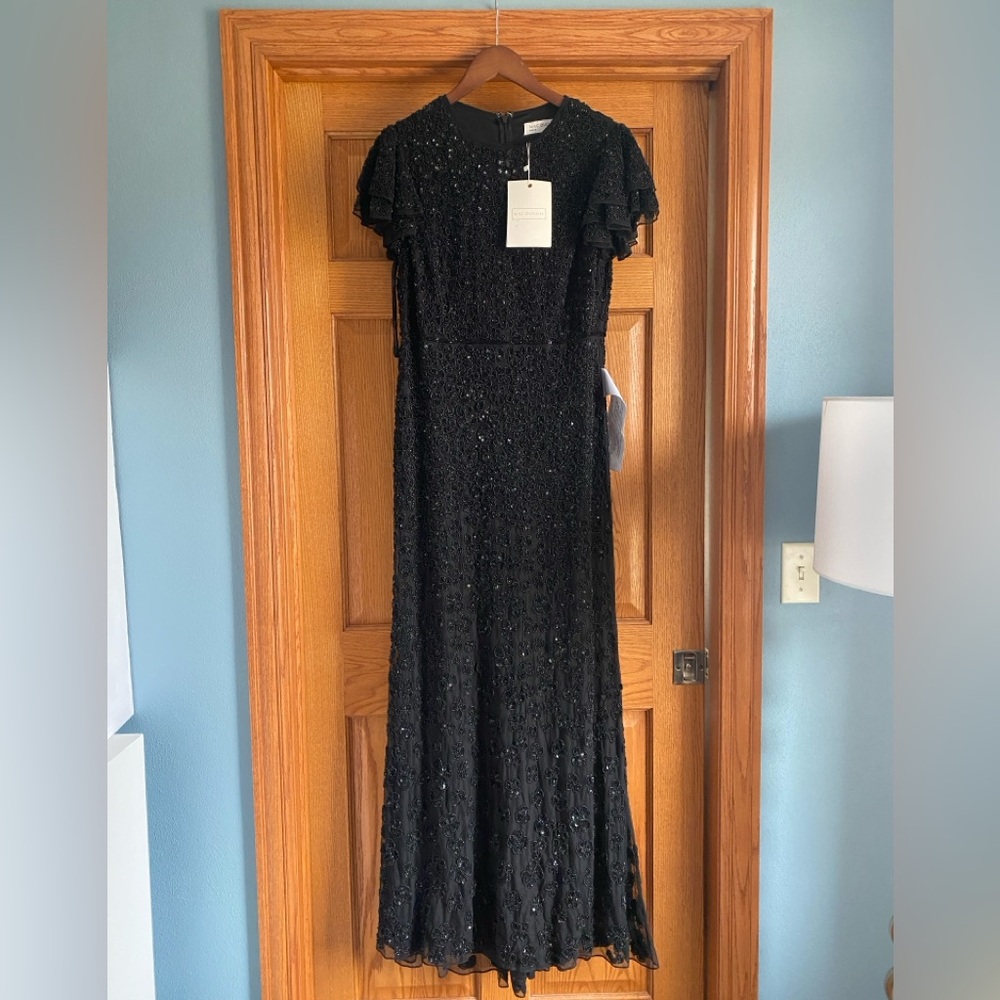 NWT $598 Size 10 High Neck Flutter Cap Sleeve - Popular Size Sold Out Everywhere - Picture 4 of 5